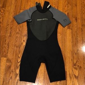 Body Glove wet suit junior 16 size